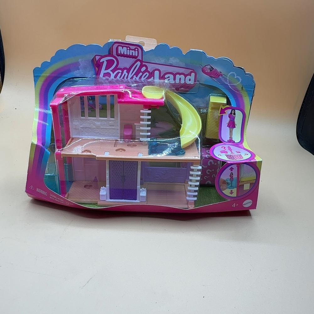 Barbie Mini BarbieLand Dreamhouse Playset with Doll Mystery Pack